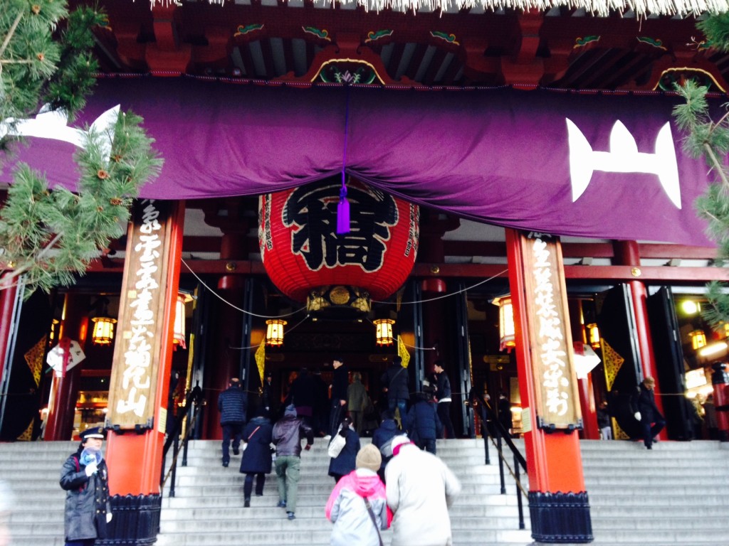 浅草寺に初詣